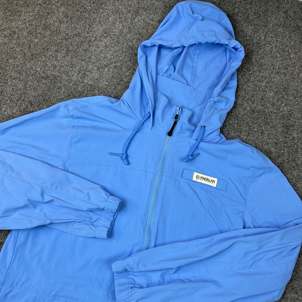 Magellan Outdoors Fish Gear Blue Windbreaker Hooded Jacket Mens Medium Relaxed